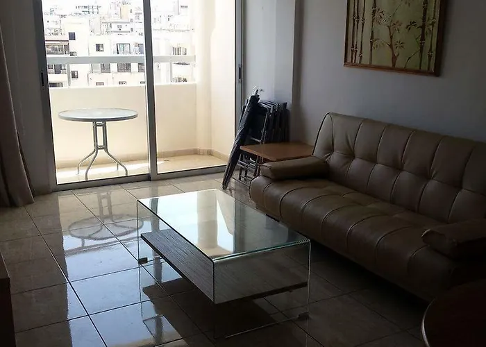 Marina 211 Apartment Larnaca