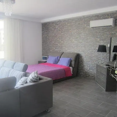 Marina 211 Apartment *