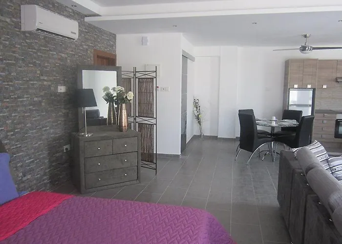 Marina 211 Apartamento Lárnaca