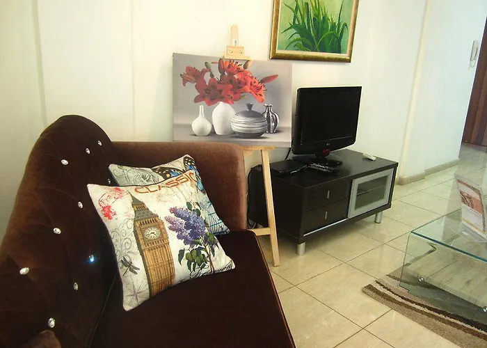 Marina 211 Ларнака